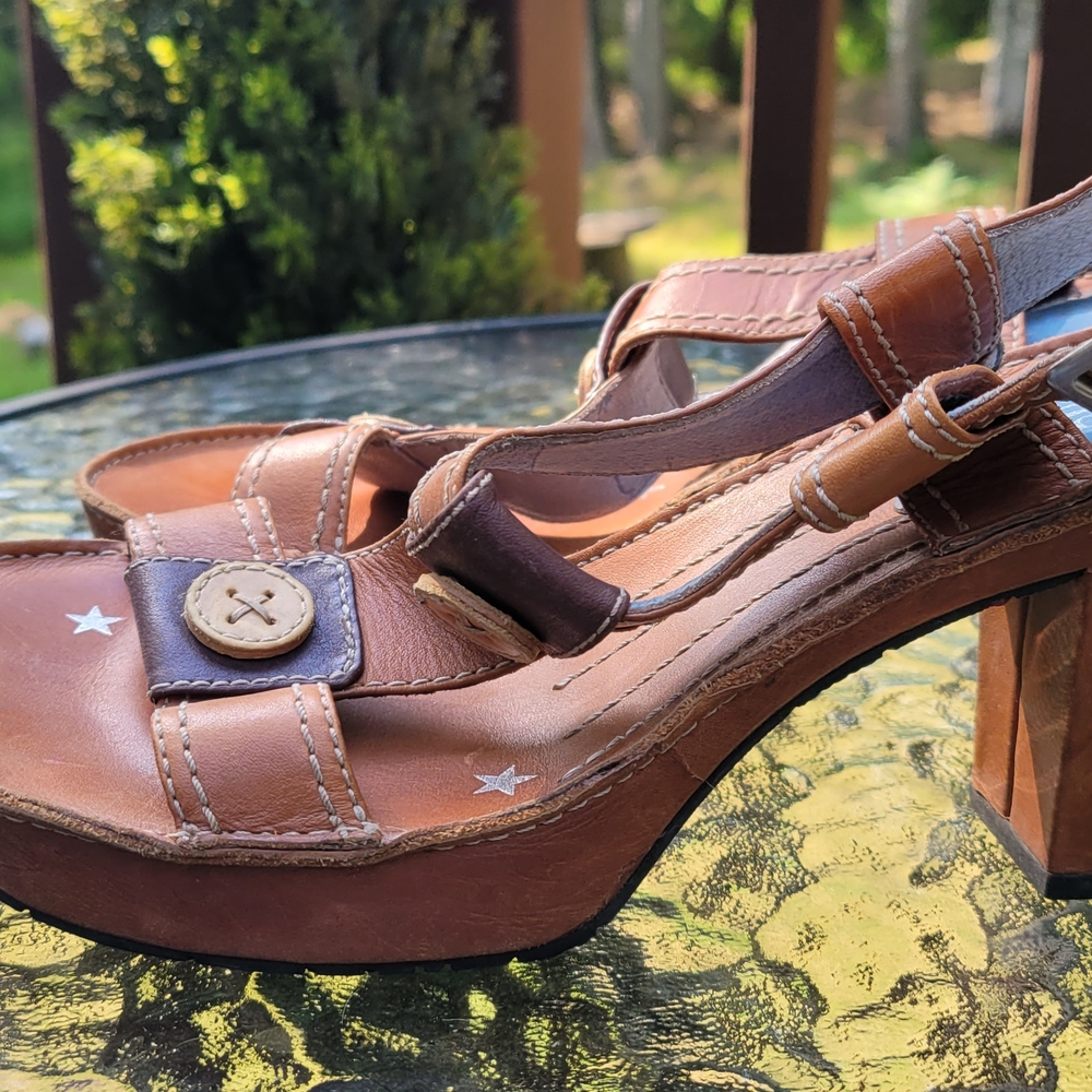 indigi by Clarks Brown Leather Sandals with Classic Design